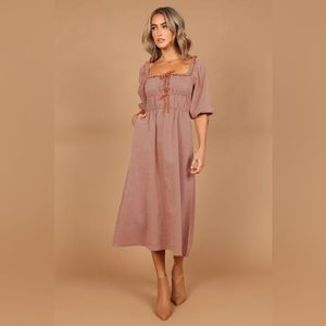 Petal & Pup GEORGETTE PUFF SLEEVE MIDI DRESS - BROWN CHECK or Jaylene Jacquard